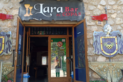 pub-lara14